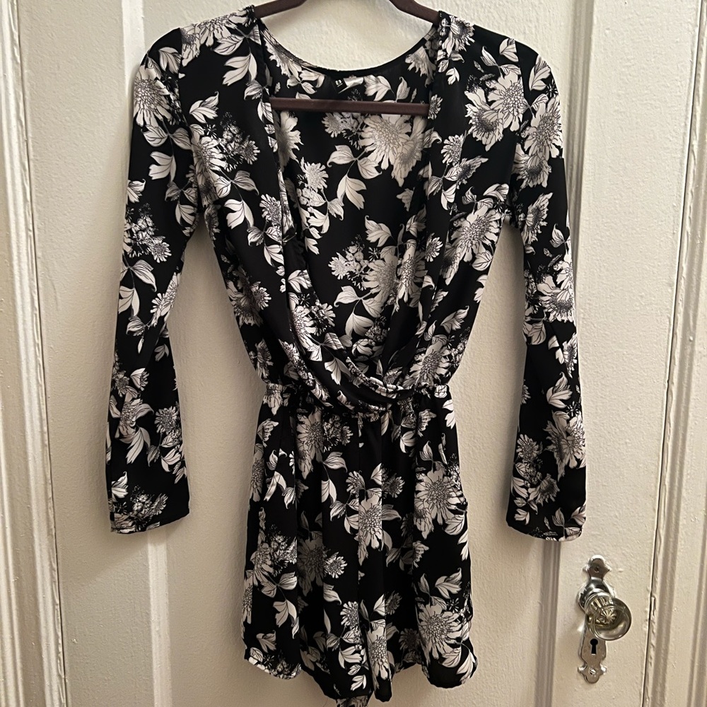 H&M romper size 2